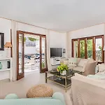 Villa Hibiscus